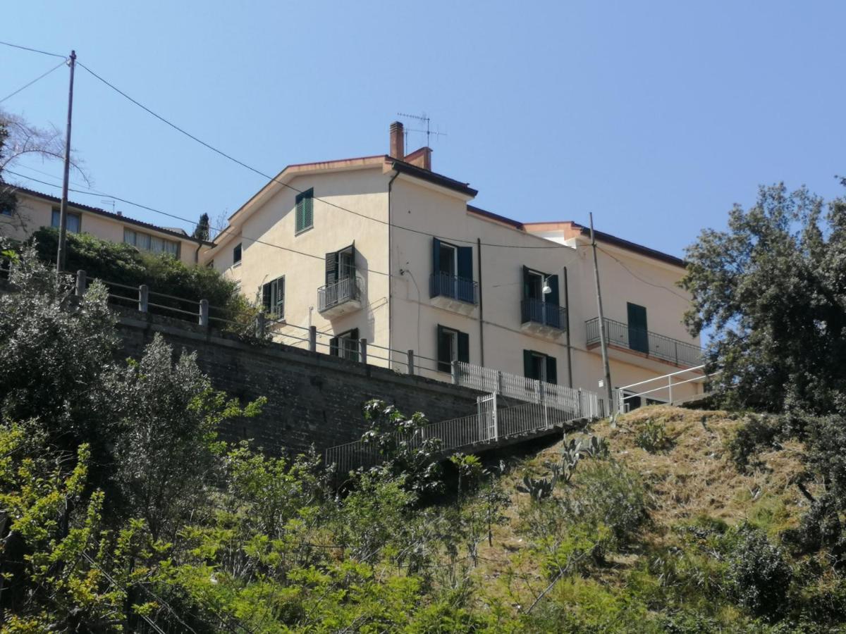אגרופולי Panoramic Apartments In Villa In Center "The Beach And The Cliff" 1 מראה חיצוני תמונה