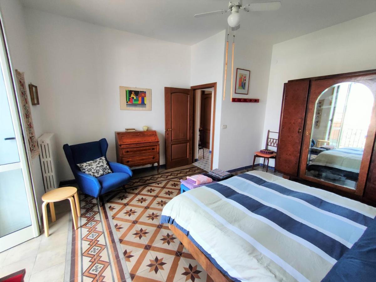 אגרופולי Panoramic Apartments In Villa In Center "The Beach And The Cliff" 1 מראה חיצוני תמונה