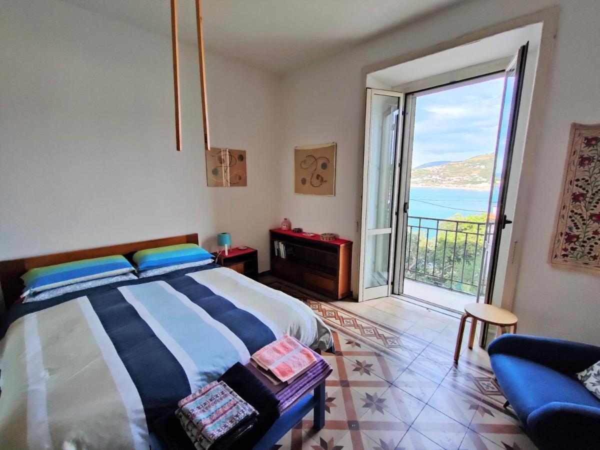 אגרופולי Panoramic Apartments In Villa In Center "The Beach And The Cliff" 1 מראה חיצוני תמונה