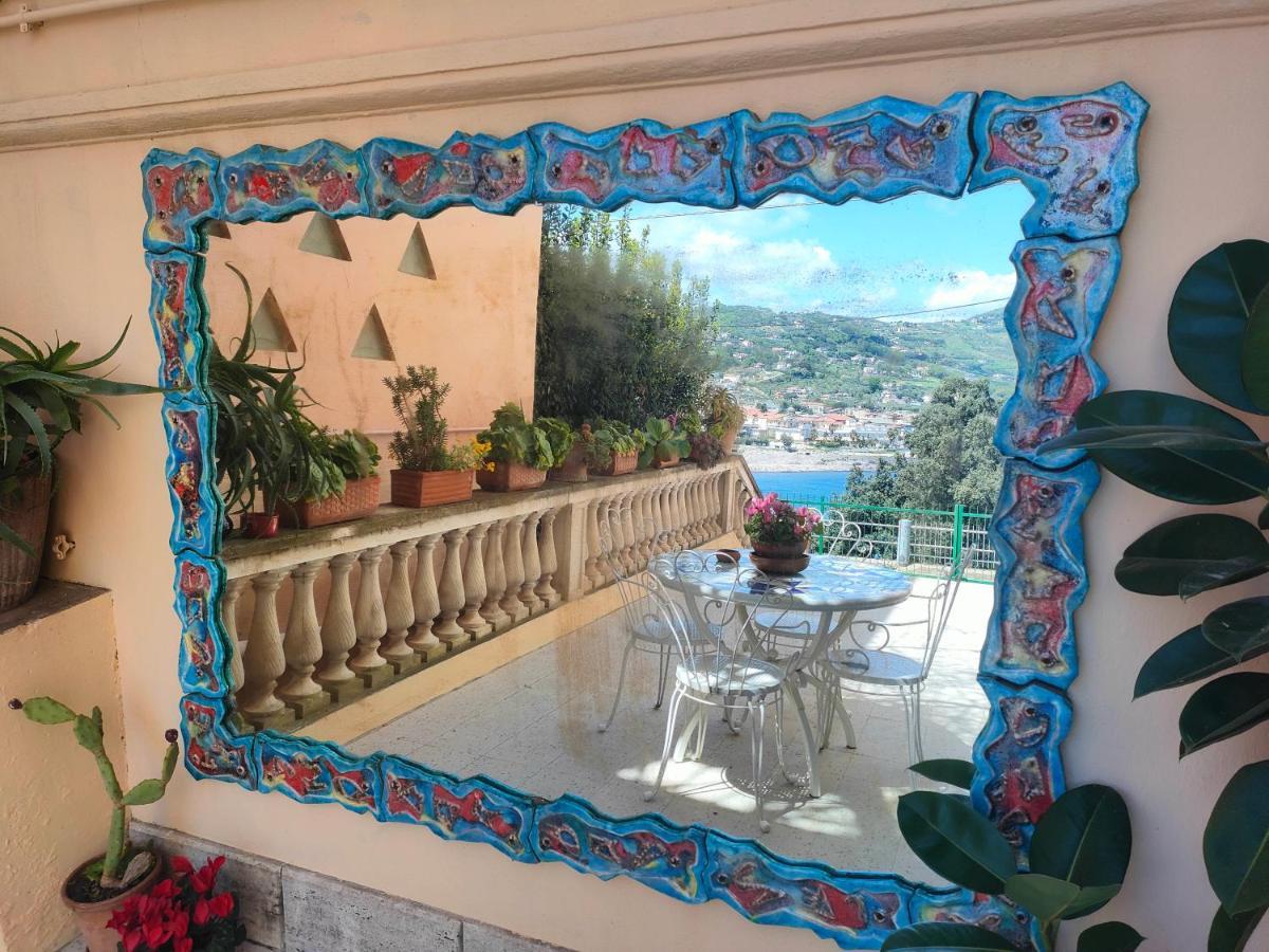 אגרופולי Panoramic Apartments In Villa In Center "The Beach And The Cliff" 1 מראה חיצוני תמונה