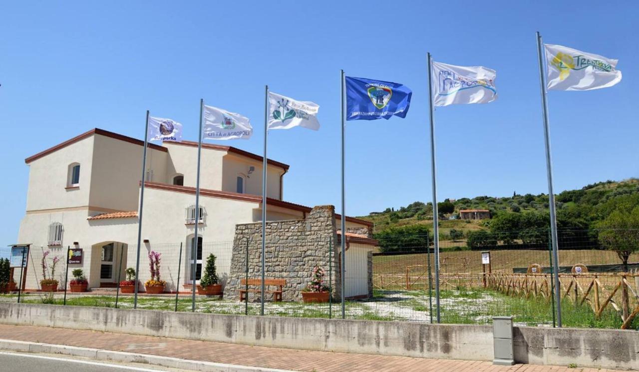 אגרופולי Panoramic Apartments In Villa In Center "The Beach And The Cliff" 1 מראה חיצוני תמונה